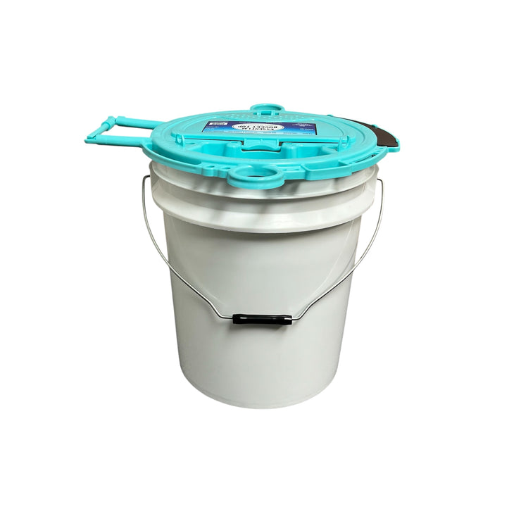5 Gallon Bucket (Metal Handle) with Essential Top