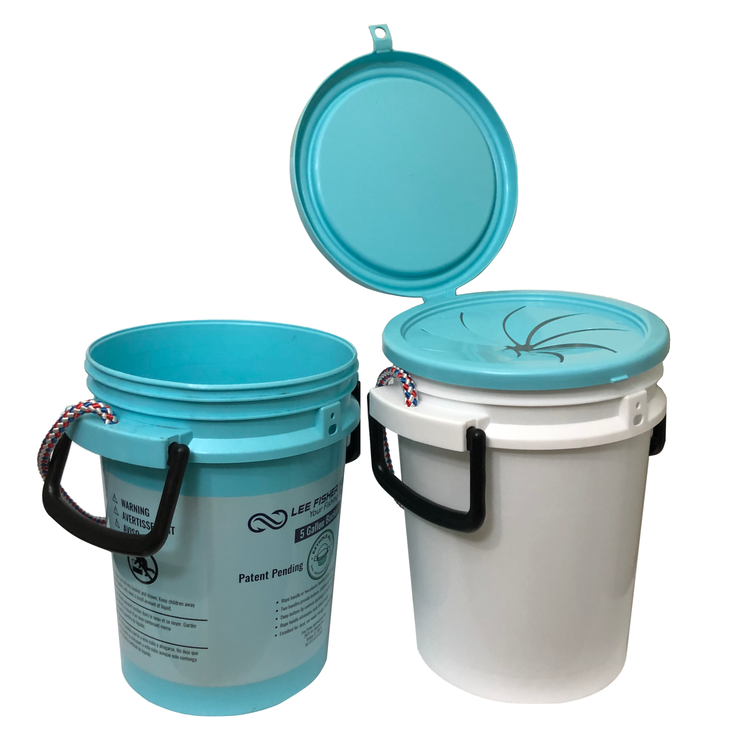 Lee Fisher Sports Bucket Trash Cover with Lid, great for office, home, outdoor activities, Aqua blue